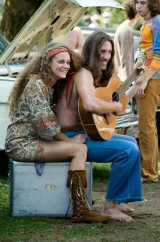 23 photos de filles à Woodstock qui montrent la beauté et le style de