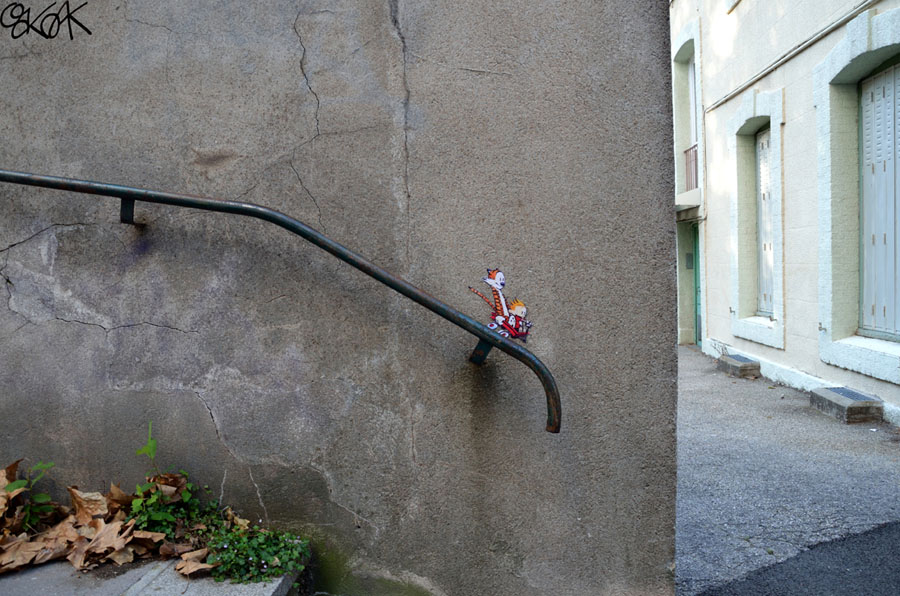 29 exemples d’art urbain qui interagissent habilement avec leur environnement