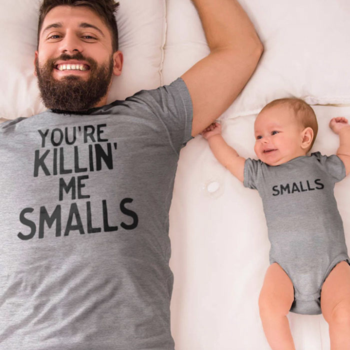 30 paires de t-shirts géniales qui vont te faire rire