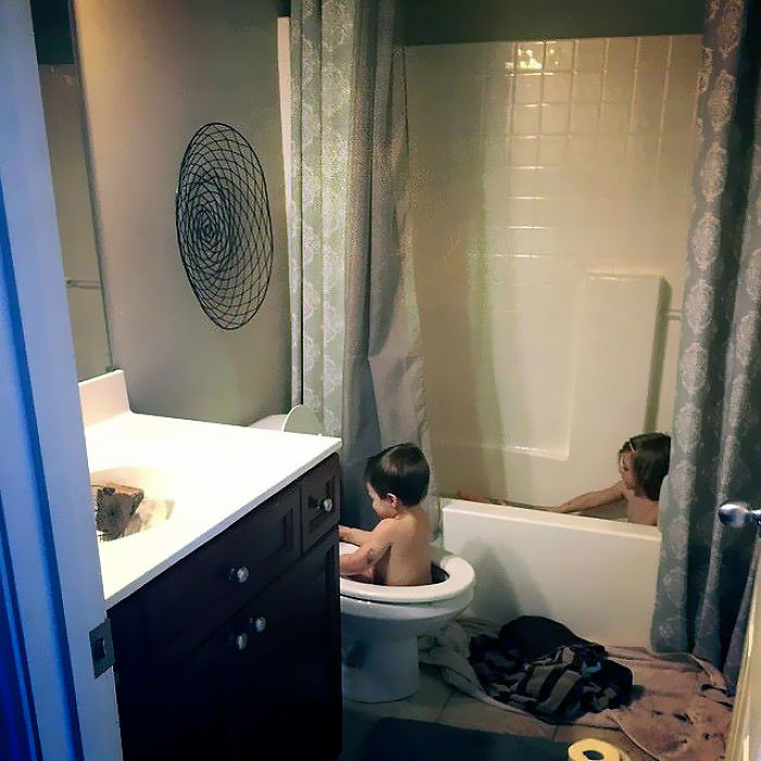 20 photos hilarantes montrent ce qui se produit quand tu laisses tes enfants seuls