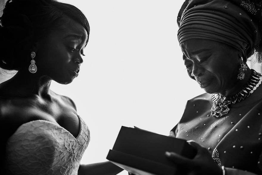 Les meilleures photos de mariage de l’année viennent d’être annoncées, et elles sont réellement stupéfiantes