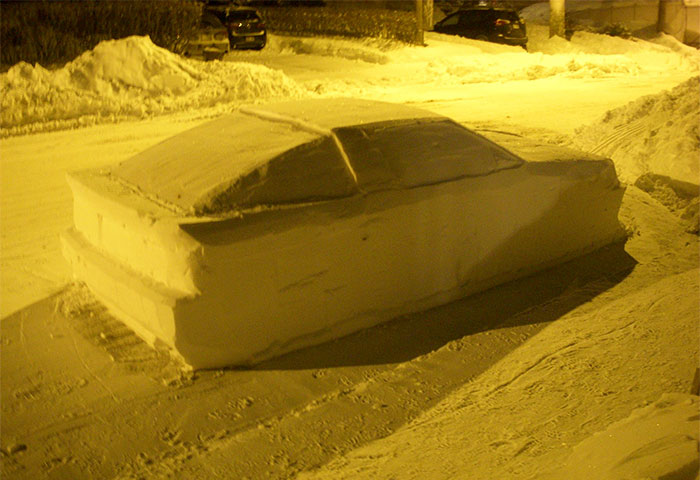 Les internautes sont incapables d’arrêter de rire de ces policiers qui ont donné une contravention à une voiture de neige avec cette note