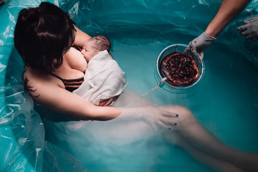 19 gagnantes du concours de photographie de naissance 2018 prouvent que les mères sont extraordinaires
