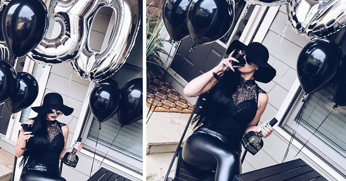Cette femme a organisé un « enterrement de jeunesse » pour son 30e anniversaire