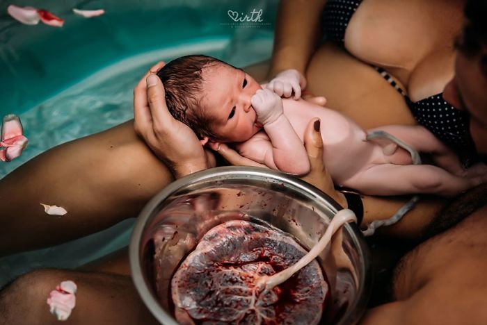 Ces 20 puissants clichés explicites du concours de photos de naissance 2018 prouvent que les mères sont extraordinaires