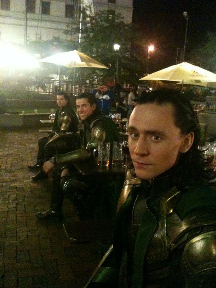 21 photos des Avengers avec leurs doublures