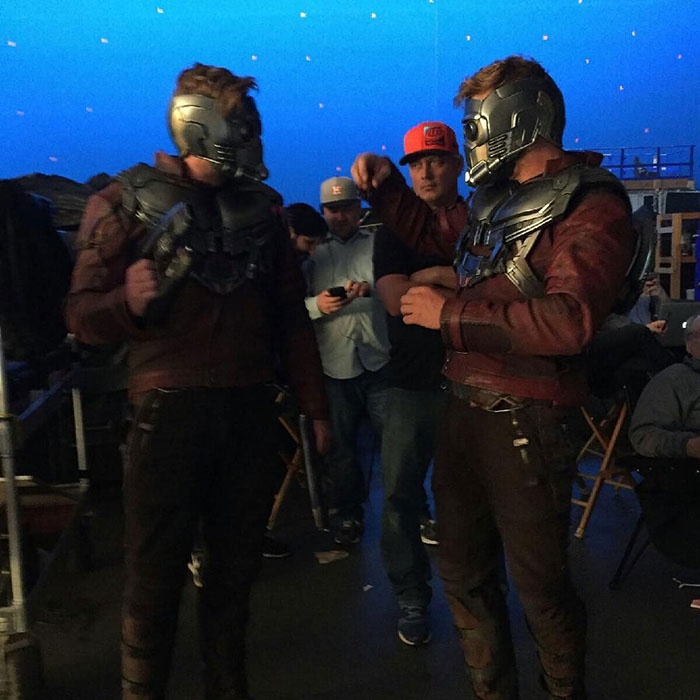 21 photos des Avengers avec leurs doublures