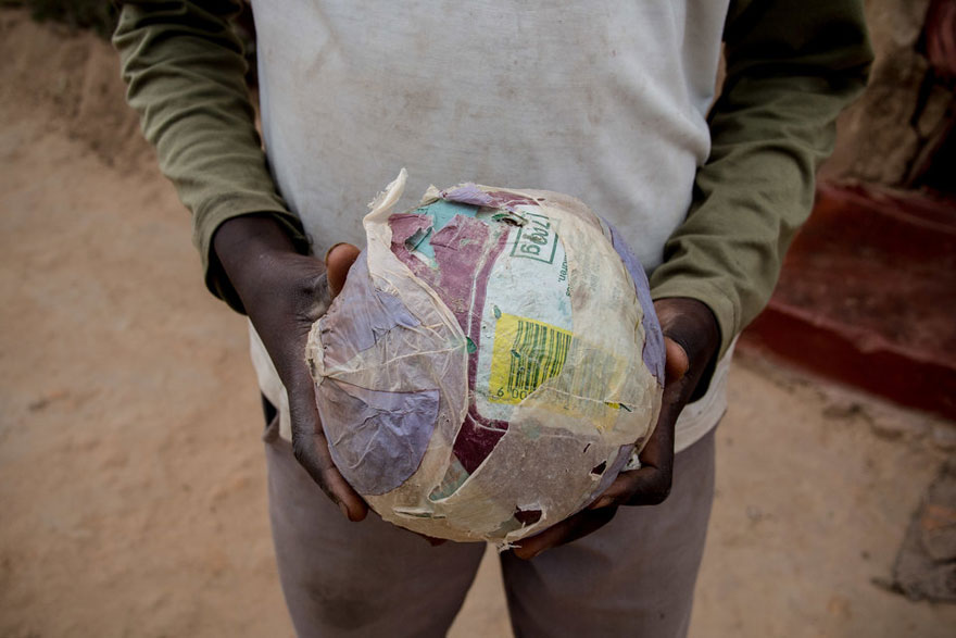 Des enfants de tous revenus révèlent leurs jouets préférés, et ces images vont vous faire réfléchir