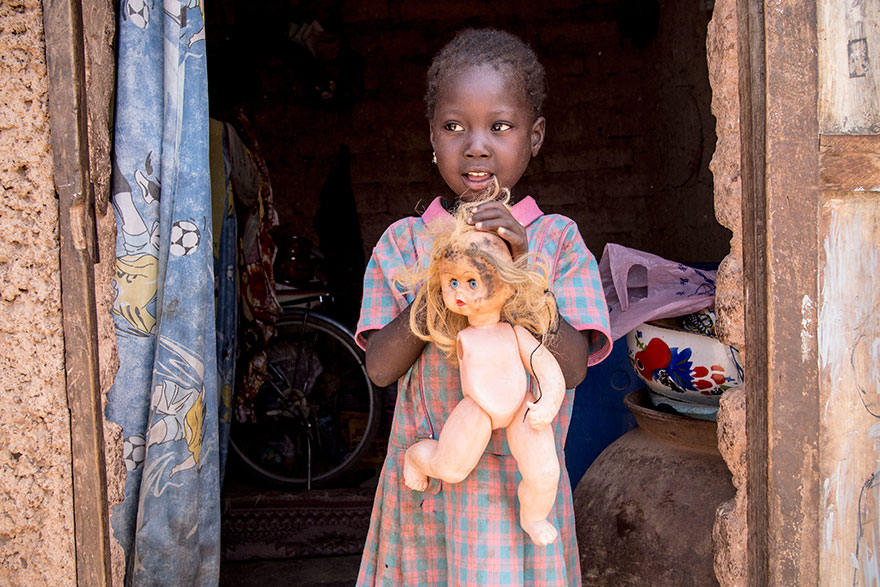 Des enfants de tous revenus révèlent leurs jouets préférés, et ces images vont vous faire réfléchir