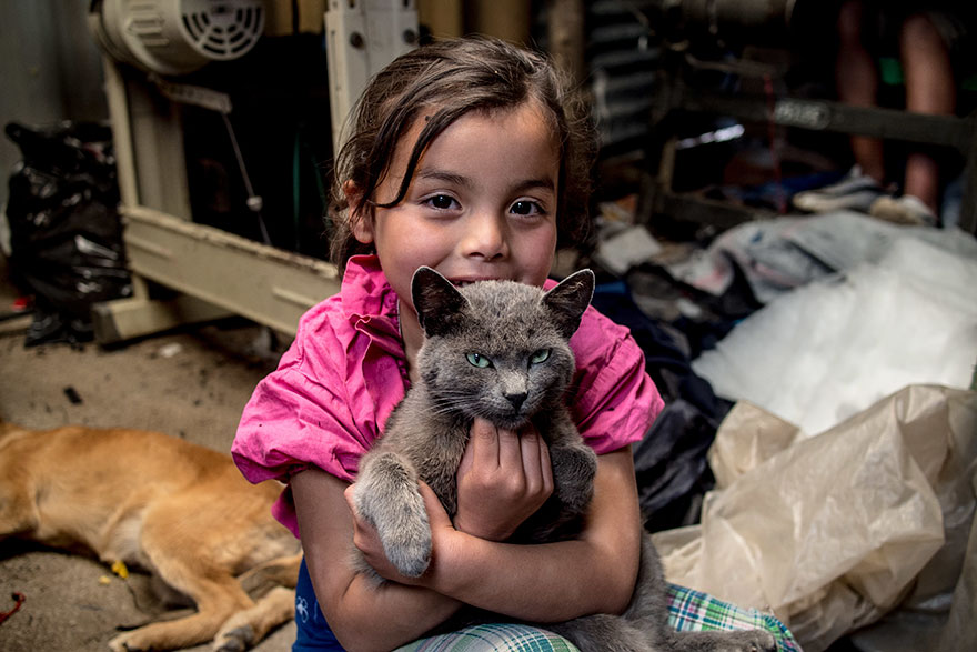 Des enfants de tous revenus révèlent leurs jouets préférés, et ces images vont vous faire réfléchir