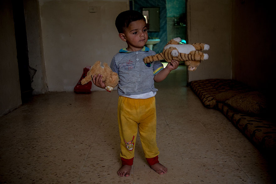 Des enfants de tous revenus révèlent leurs jouets préférés, et ces images vont vous faire réfléchir
