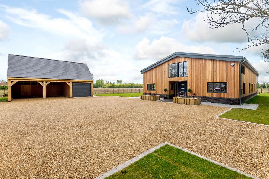 Il transforme un vieux hangar agricole en maison de luxe de 1,7 M$