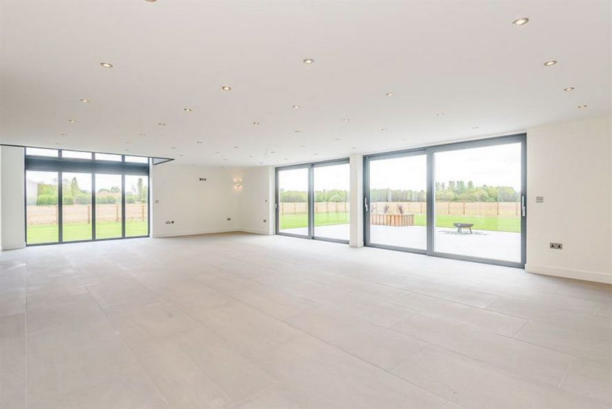 Il transforme un vieux hangar agricole en maison de luxe de 1,7 M$
