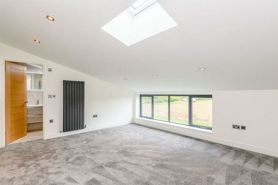 Il transforme un vieux hangar agricole en maison de luxe de 1,7 M$