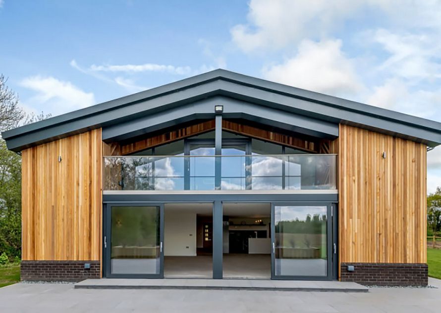 Il transforme un vieux hangar agricole en maison de luxe de 1,7 M$
