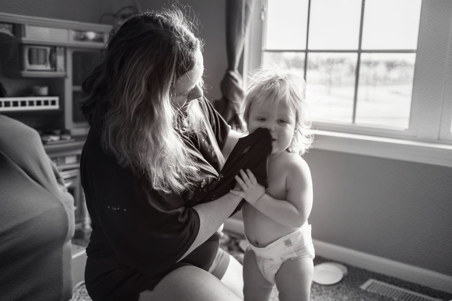 J’ai pris ces 22 photos honnêtes de mamans pour montrer à quoi ressemble vraiment la vie d’une mère