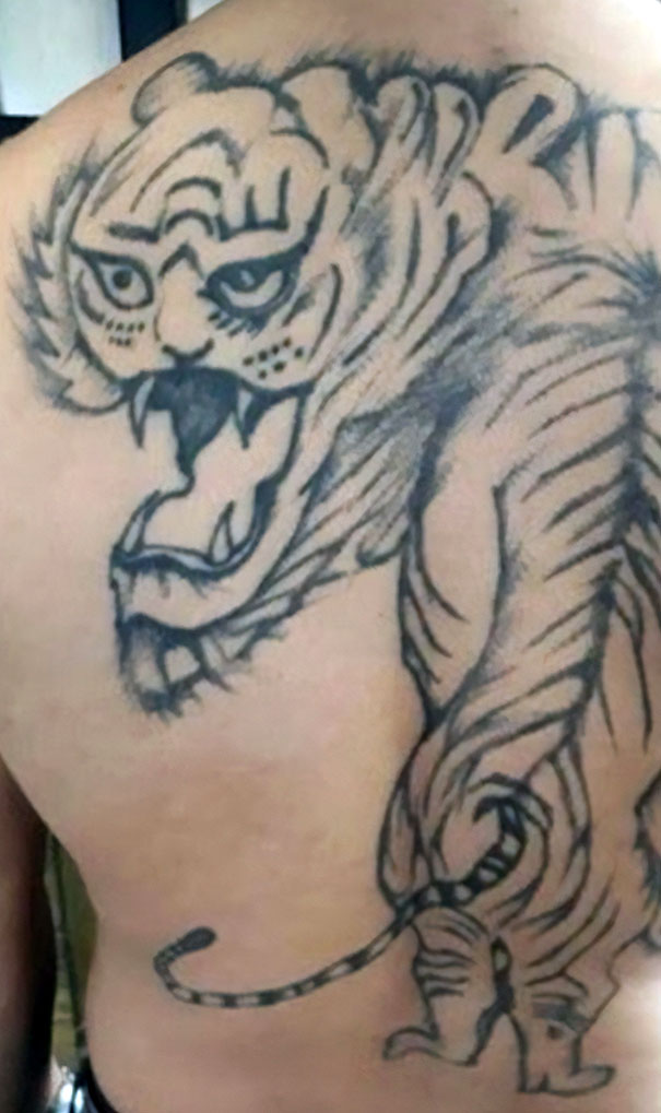 22 fois où des gens se sont fait faire les pires tatouages et ne l’ont même pas réalisé