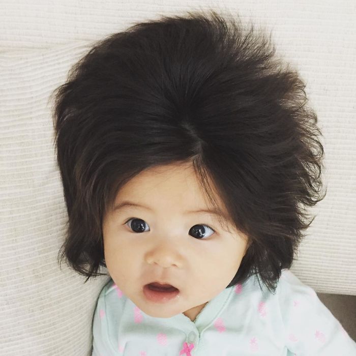 Cette fillette a seulement 6 mois, mais ses cheveux sont si magnifiques qu’elle a plus de 75 000 fans sur Instagram