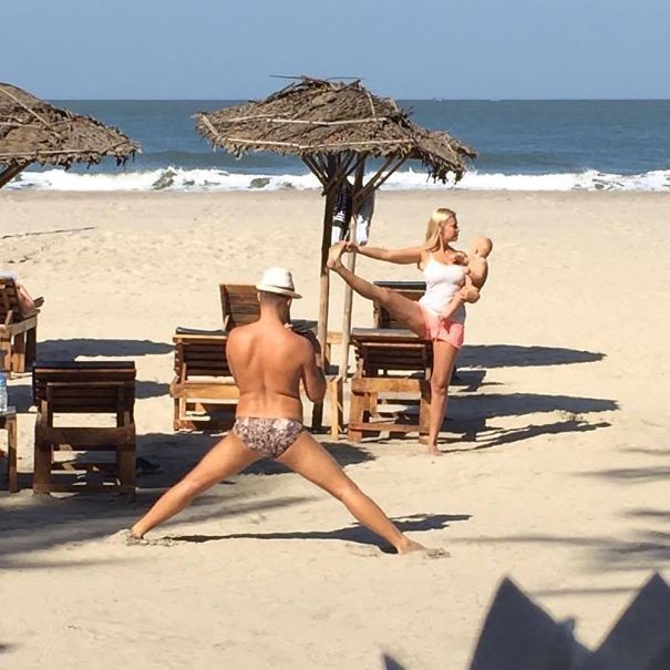 Des gens partagent des photos de gars « forcés » de prendre des photos parfaites de leurs petites amies (27 nouvelles images)