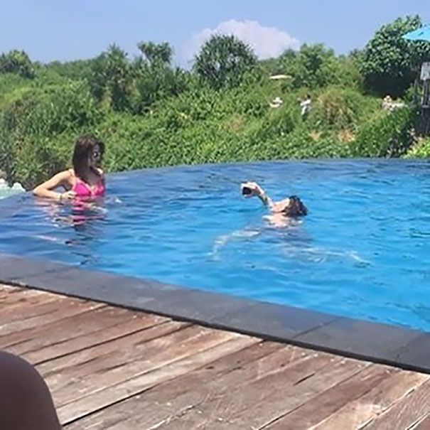 Des gens partagent des photos de gars « forcés » de prendre des photos parfaites de leurs petites amies (27 nouvelles images)