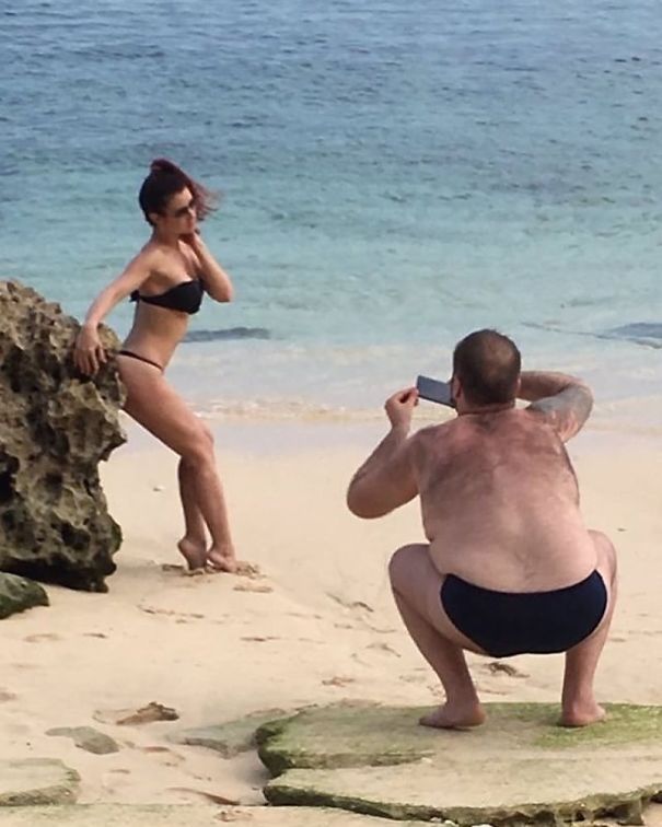Des gens partagent des photos de gars « forcés » de prendre des photos parfaites de leurs petites amies (27 nouvelles images)