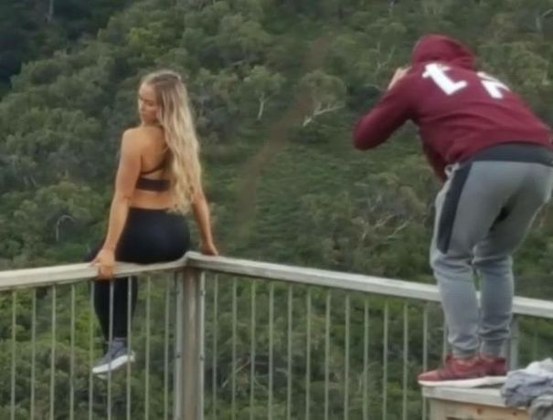 Des gens partagent des photos de gars « forcés » de prendre des photos parfaites de leurs petites amies (27 nouvelles images)