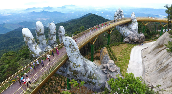 Ce pont à couper le souffle au Vietnam vient juste d’ouvrir et il semble sorti tout droit du Seigneur des anneaux