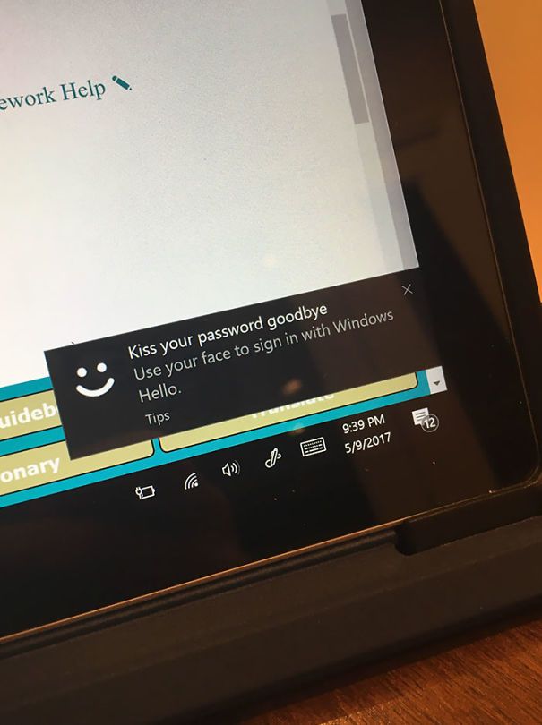 Téléchargement gratuit Images 17 Blagues Qui Vont Faire Rire Et Pleurer Tous Les Utilisateurs De dernière salutations
