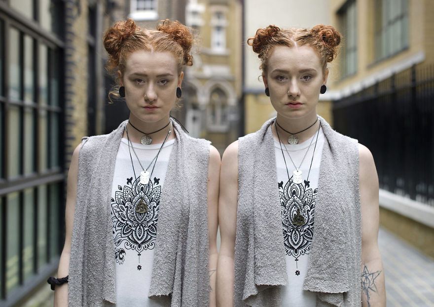 Ces portraits de jumeaux identiques montrent à quel point ils sont différents