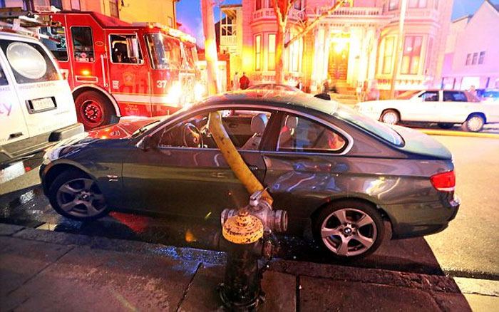 9 fois où des gens se sont stationnés près des bornes d’incendie et l’ont regretté plus tard
