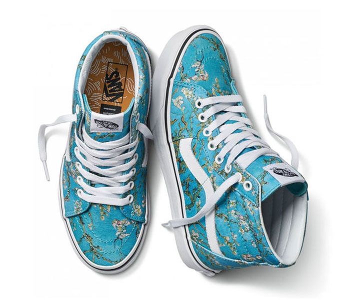 Vans s’associe au musée Van Gogh pour créer une nouvelle ligne de vêtements et on est en amour avec les chaussures