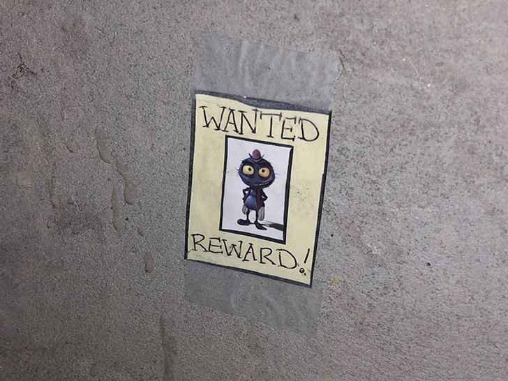 Une coquerelle meurt dans les escaliers d’un bureau et l’histoire devient de plus en plus drôle à chaque image
