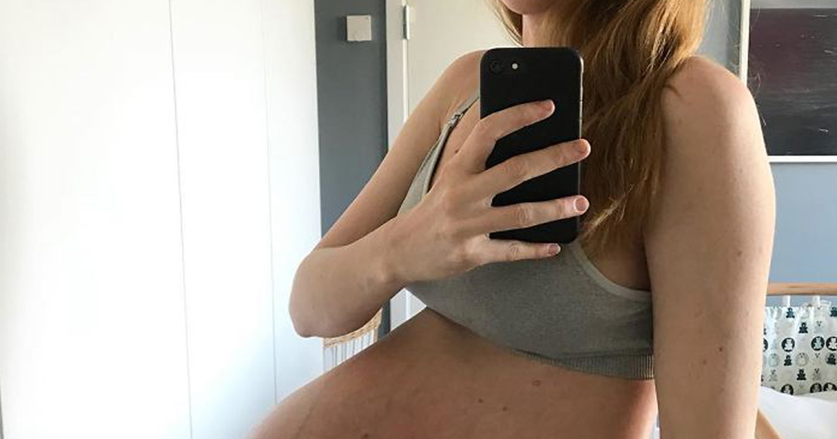 Voici ce que 3 bébés qui grandissent dans le même ventre font à votre corps