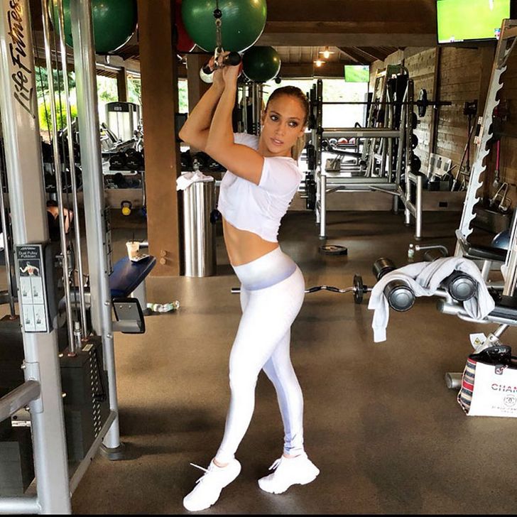 Les gens ont du mal à croire que Jennifer Lopez a 52 ans après avoir vu ses dernières photos Instagram