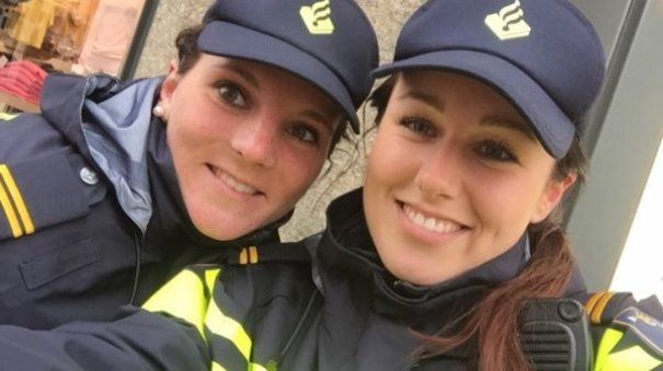 20 fois où des gens ont trouvé des photos inattendues sur leurs téléphones qu’ils n’avaient pas prises