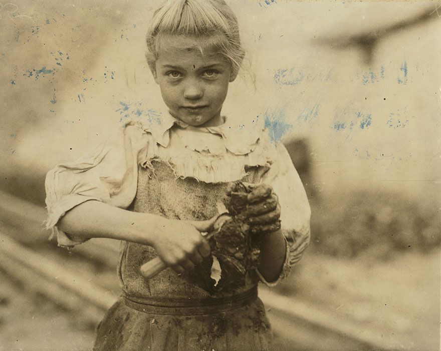 Ces images horribles des années 1900 montrent les difficultés auxquelles étaient confrontés les enfants qui travaillaient avant que le travail des enfants ne soit aboli