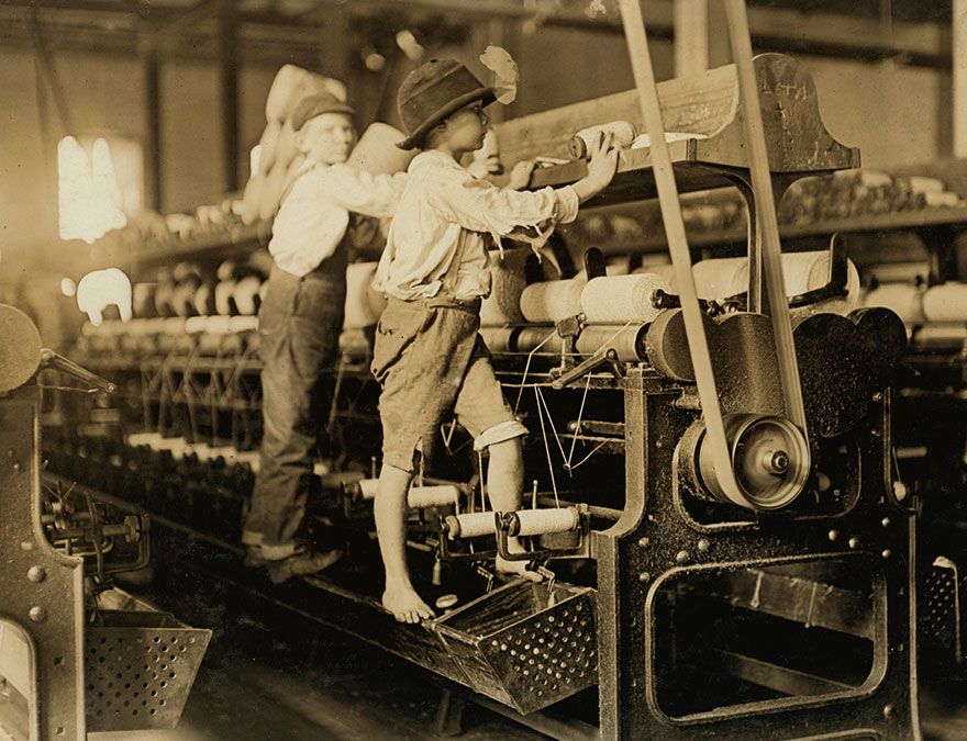 Ces images horribles des années 1900 montrent les difficultés auxquelles étaient confrontés les enfants qui travaillaient avant que le travail des enfants ne soit aboli