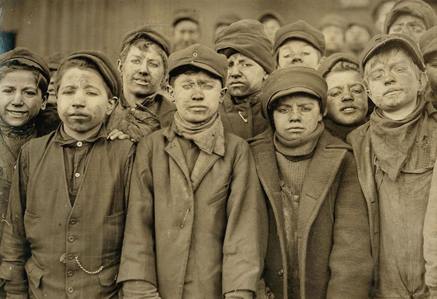 Ces images horribles des années 1900 montrent les difficultés auxquelles étaient confrontés les enfants qui travaillaient avant que le travail des enfants ne soit aboli