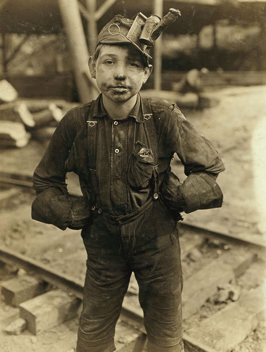 Ces images horribles des années 1900 montrent les difficultés auxquelles étaient confrontés les enfants qui travaillaient avant que le travail des enfants ne soit aboli
