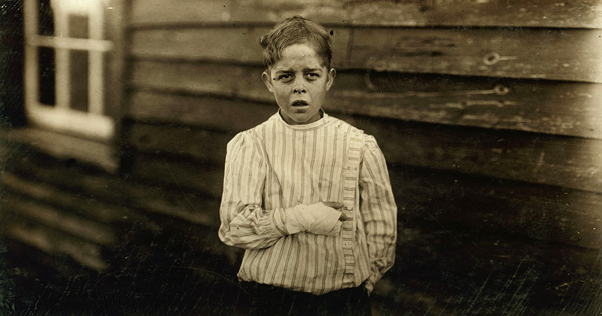 Ces images horribles des années 1900 montrent les difficultés auxquelles étaient confrontés les enfants qui travaillaient avant que le travail des enfants ne soit aboli