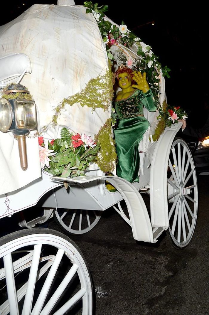 Heidi Klum a enfin dévoilé son costume de cette année et a prouvé une fois de plus qu’elle est la reine de l’Halloween