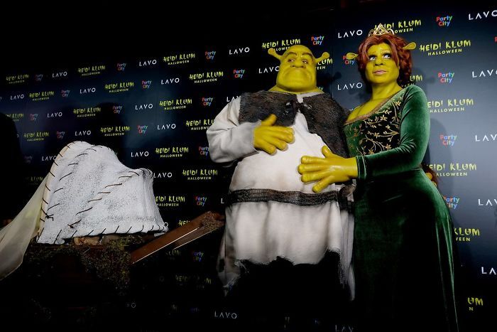 Heidi Klum a enfin dévoilé son costume de cette année et a prouvé une fois de plus qu’elle est la reine de l’Halloween