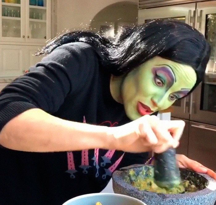 22 célébrités qui étaient à peine reconnaissables à l’Halloween