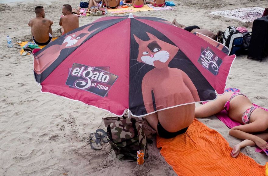 30 photos incroyablement chanceuses par l’un des meilleurs photographes de rue du monde