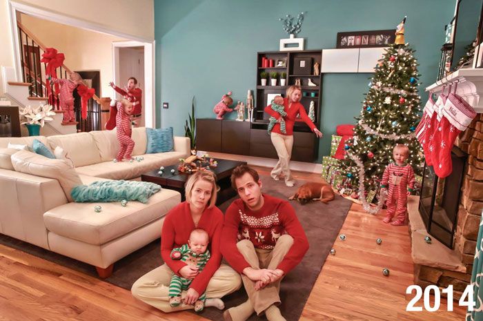 Cette famille a commencé à faire des cartes de Noël « vraie vie » il y a 5 ans et elles deviennent de plus en plus folles à mesure que les enfants grandissent