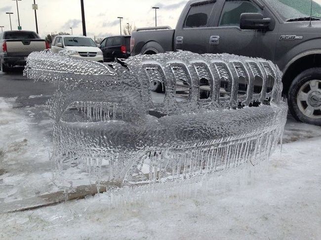 27 photos glacées de l’hiver qui montrent à quel point il fait froid dans certains endroits