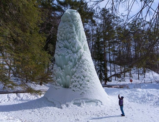 27 photos glacées de l’hiver qui montrent à quel point il fait froid dans certains endroits