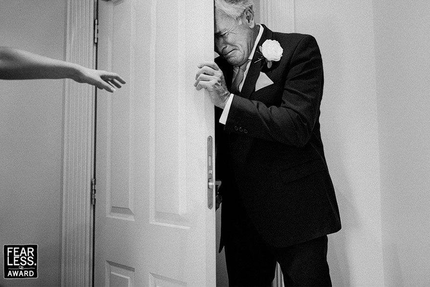 Les 33 meilleures photos de mariage de l’année montrent ce qui arrive quand tu payes un bon photographe