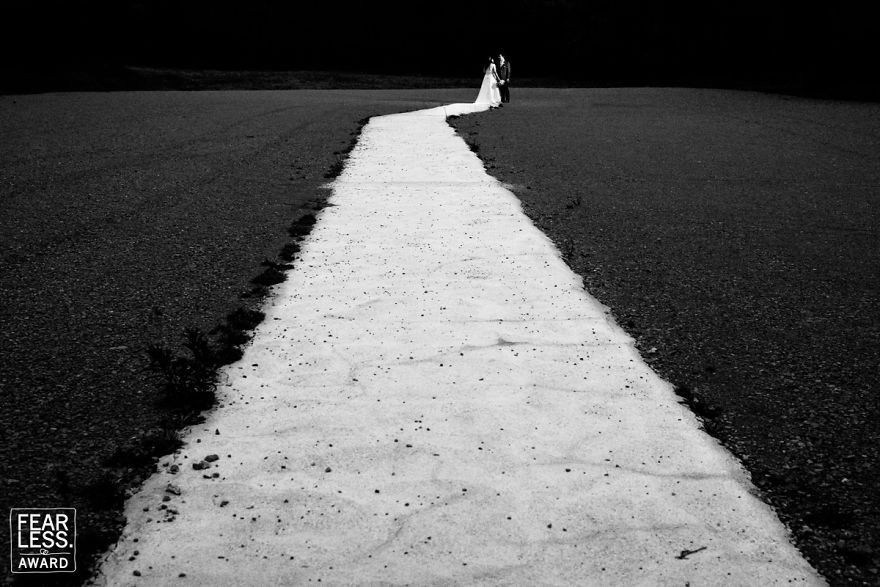 Les 33 meilleures photos de mariage de l’année montrent ce qui arrive quand tu payes un bon photographe
