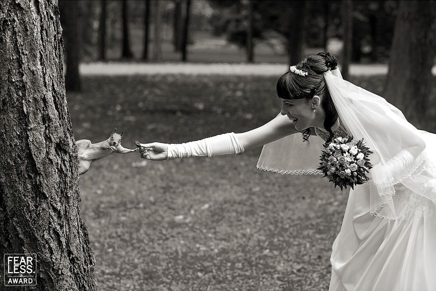 Les 33 meilleures photos de mariage de l’année montrent ce qui arrive quand tu payes un bon photographe